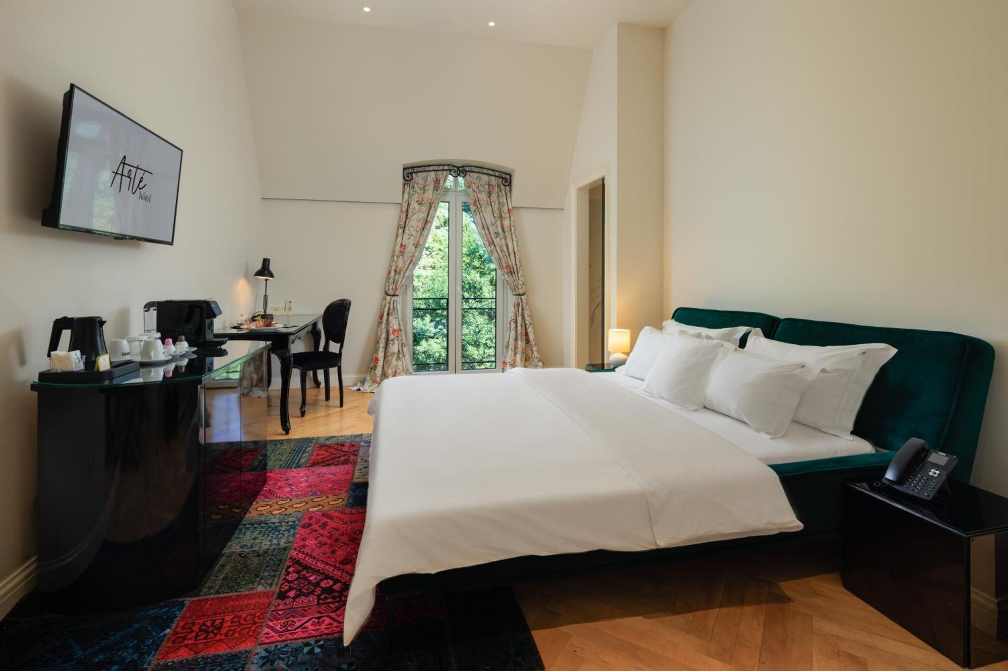 Arte Boutique Hotel Tirana Exterior foto