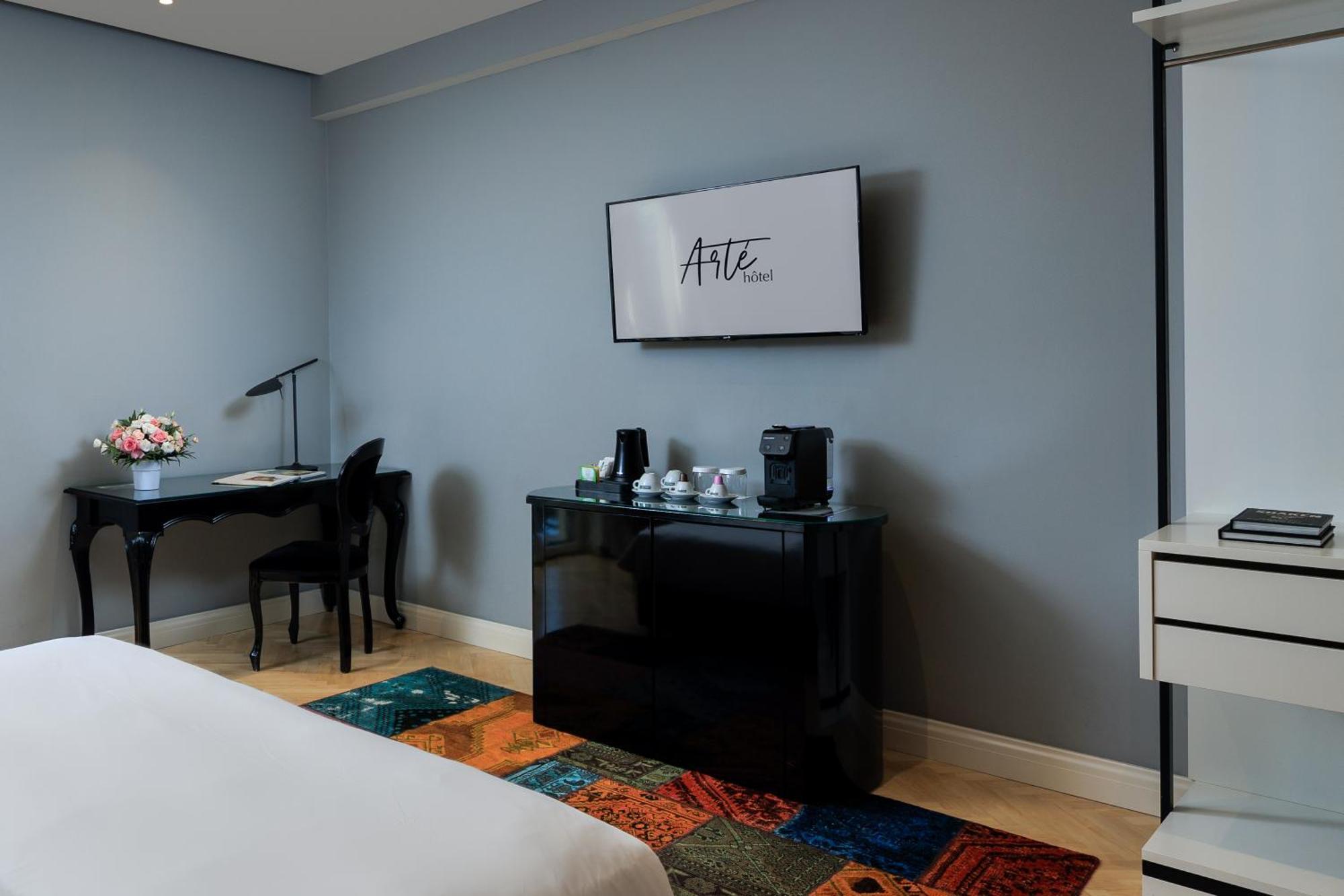 Arte Boutique Hotel Tirana Exterior foto