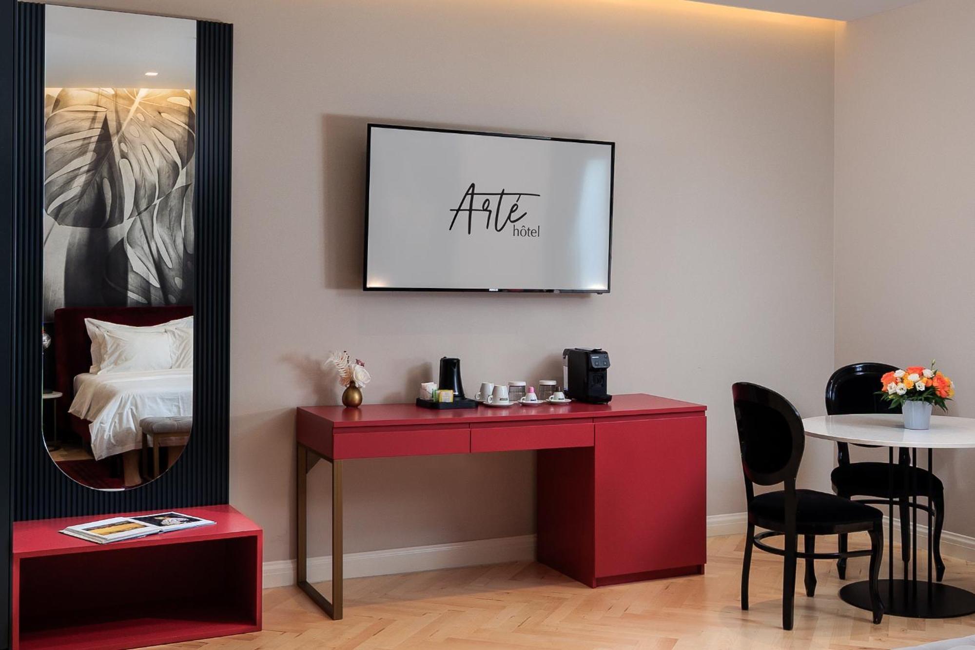 Arte Boutique Hotel Tirana Exterior foto